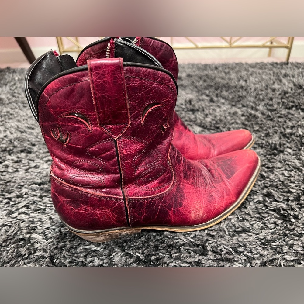 Vintage Dingo Cowboy Boots